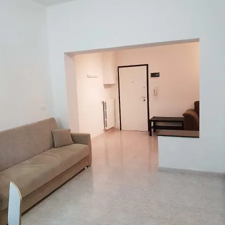 Reesma Alloggi - Maison Lucrezia Free Parking *