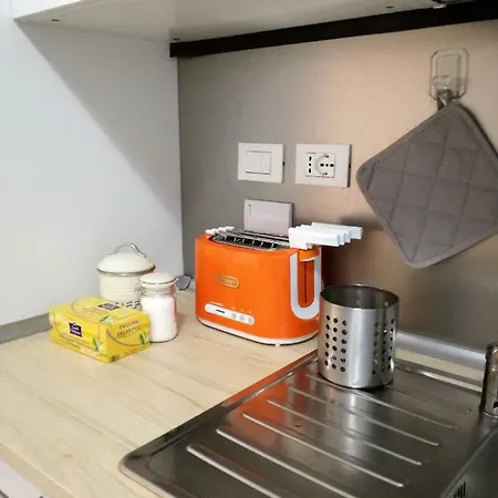 Reesma Alloggi - Maison Lucrezia Free Parking Boloňa