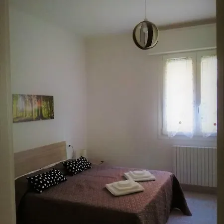 Reesma Alloggi - Maison Lucrezia Free Parking * بولونيا
