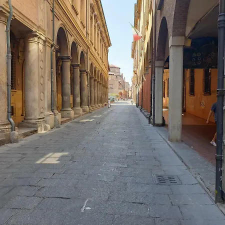 Reesma Alloggi - Maison Lucrezia Free Parking