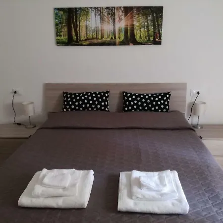 Reesma Alloggi - Maison Lucrezia Free Parking Apartment Bologna