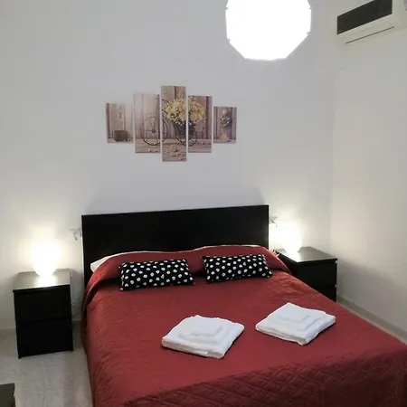 Apartment Reesma Alloggi - Maison Lucrezia Free Parking *